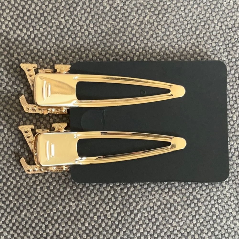 Gold LV YSL Designer Logo Bling Hair Clips - Picture 2 of 3